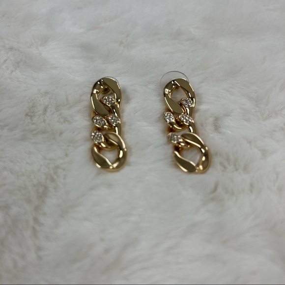 CHAIN LINK PAVE DROP EARRINGS GOLD - Picture 11 of 13
